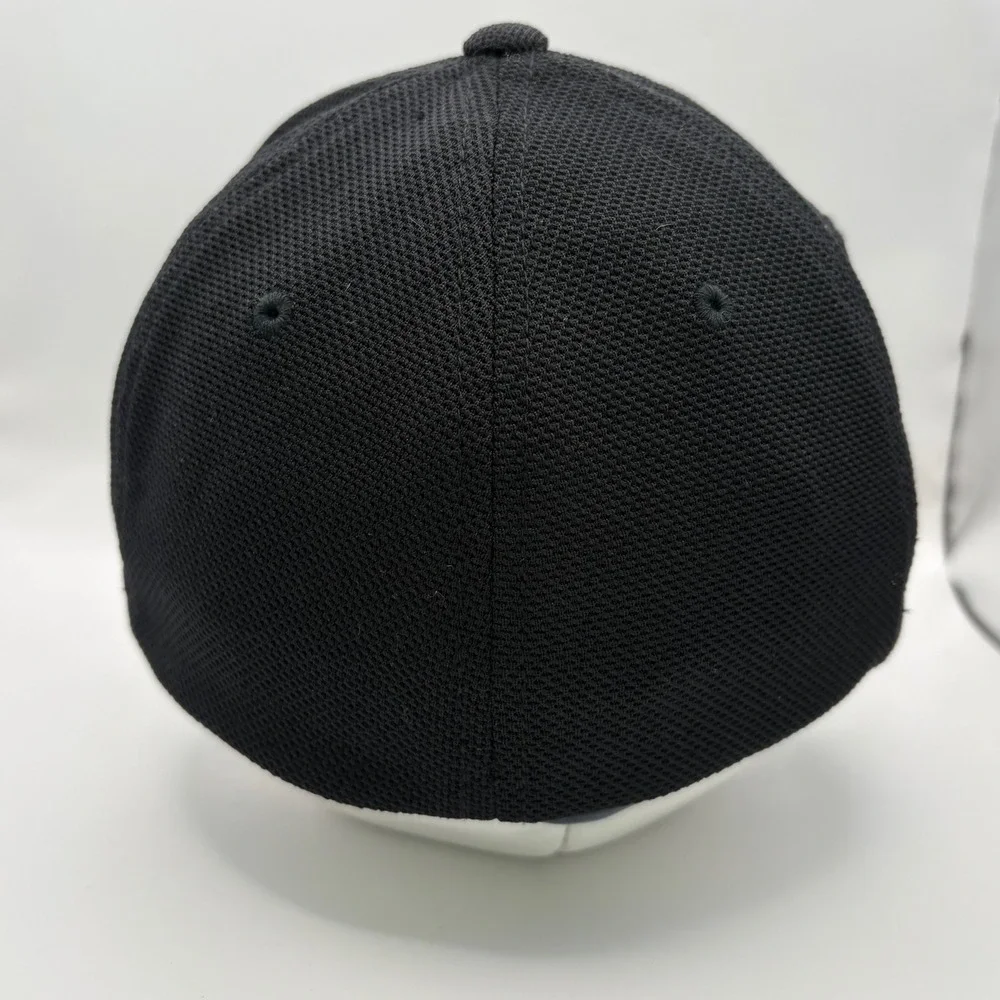 Flexfit Black Baseball Cap Embroidered Rooster Logo Cool Dry Performance‎
